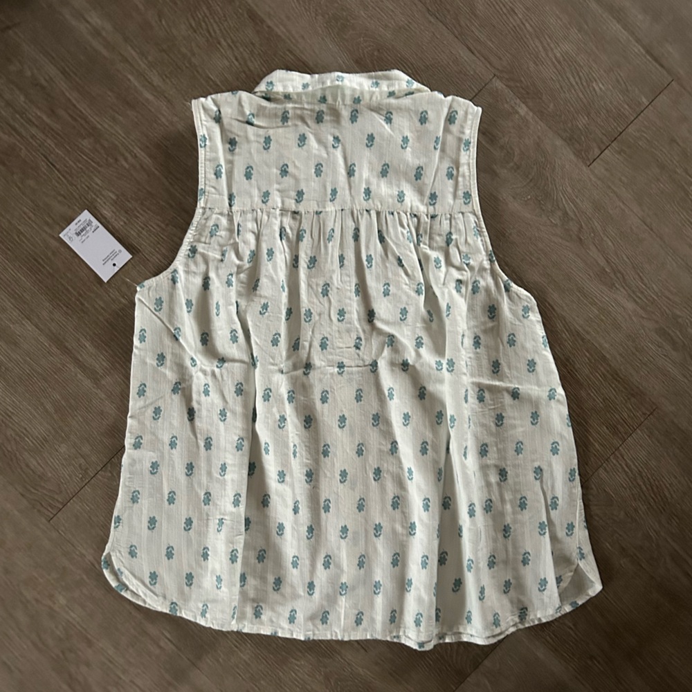 Button Down Chambray Shirt - Picture 3 of 5